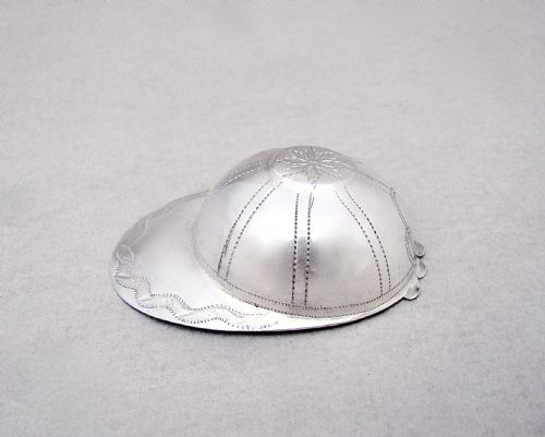 fig 2. RARE GEORGIAN SILVER JOCKEY CAP CADDY SPOON BY JOSEPH TAYLOR, BIRMINGHAM 1799