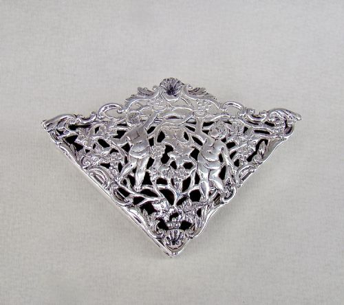 fig 1. FABULOUS VICTORIAN SILVER POT POURRI BOX BY SAMUEL JACOBS, LONDON 1896