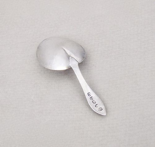 fig 1. EXQUISITE GEORGIAN SILVER HEART-SHAPED CADDY SPOON BY JOSEPH TAYLOR, BIRMINGHAM 1811
