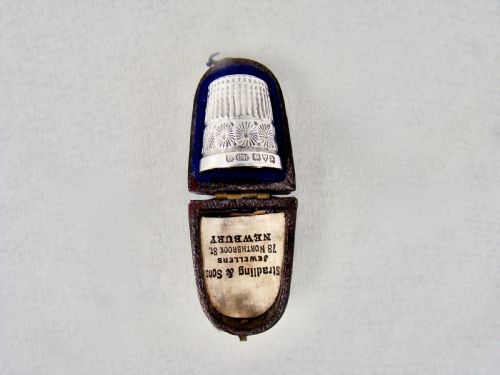 fig 1. CASED GEORGE V SILVER THIMBLE BY CHARLES HORNER, CHESTER 1921