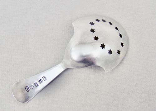 fig 2. RARE GEORGIAN SILVER CADDY SPOON BY JOSEPH TAYLOR, BIRMINGHAM 1810