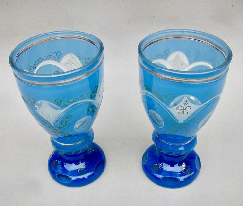 FABULOUS PAIR OF BOHEMIAN TRIPLE CASED GILT GLASS GOBLETS CIRCA 1880 - ADDITIONAL PHOTO 1