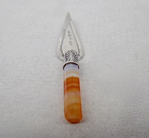 fig 2. DELIGHTFUL GEORGE V SILVER AND BANDED AGATE TROWEL BOOKMARK BY WILLIAM HENRY LEATHER, BIRMINGHAM 1915
