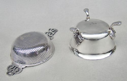 fig 3. FABULOUS MID-CENTURY SILVER TEA STRAINER & STAND BY CHATTERLEY & SON, BIRMINGHAM 1966