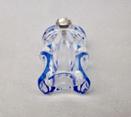 19TH C FRENCH CASED SILVER AND BLUE OVERLAY GLASS SCENT BOTTLE CIRCA 1870 - ADDITIONAL PHOTO 6