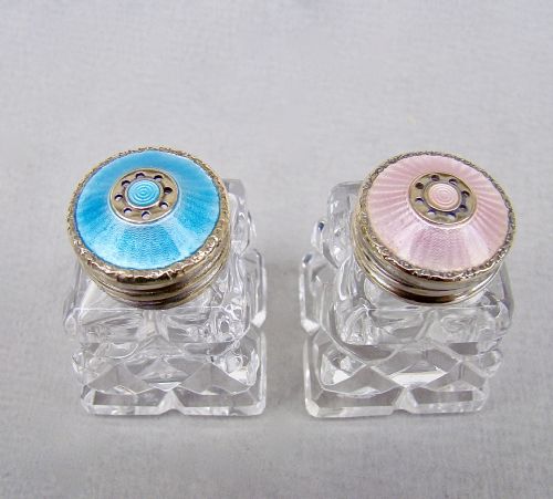 fig 1. CASED PAIR OF NORWEGIAN ART DECO SILVER AND ENAMEL SALTS BY DAVID ANDERSEN, CIRCA 1930
