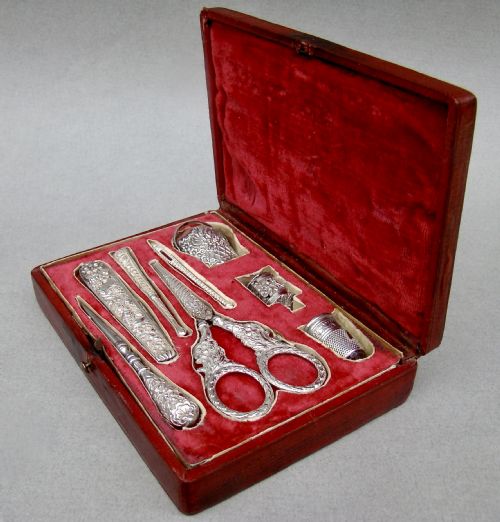 fig 3. EXCEPTIONAL 19TH CENTURY FRENCH 8 PIECES SILVER SEWING SET, CIRCA 1840