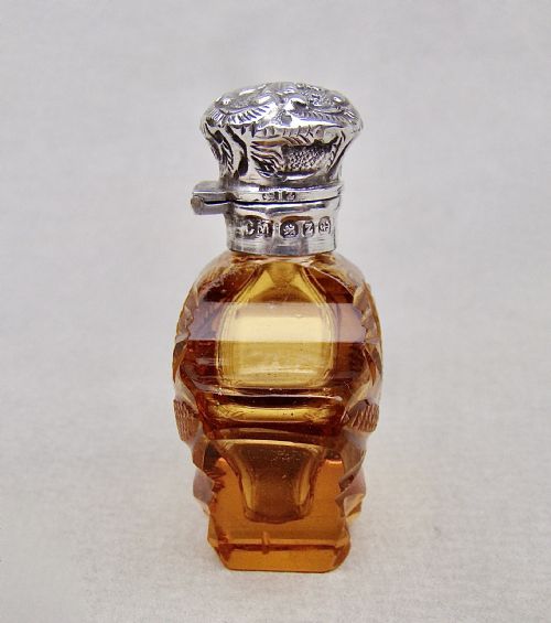 fig 3. RARE VICTORIAN SILVER AND SLICED-CUT AMBER GLASS SCENT BOTTLE BY CHARLES MAY, BIRMINGHAM 1899