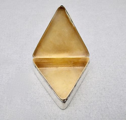 fig 2. FABULOUS SILVER AND GUILLOCHE ENAMEL PILL BOX BY COHEN & CHARLES, CHESTER 1910