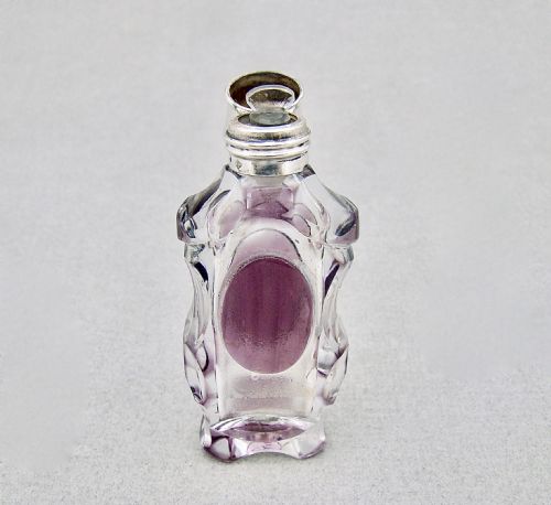 EXQUISITE 19TH C FRENCH SILVER OVERLAY AMETHYST GLASS SCENT BOTTLE CIRCA 1880 - ADDITIONAL PHOTO 2