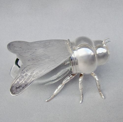 Edwardian Silver Plated Bee Honey Pot by James Dixon & Sons, Circa 1910
