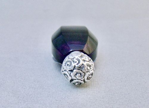 fig 2. EXQUISITE EDWARDIAN SILVER AND AMETHYST GLASS SCENT BOTTLE BY CHARLES MAY, BIRMINGHAM 1901