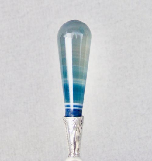 fig 2. UNUSUAL VICTORIAN SILVER & BLUE BANDED AGATE BUTTON HOOK , CIRCA 1890