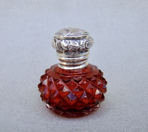 fig 1. EXQUISITE VICTORIAN SILVER MOUNTED CRANBERRY GLASS VINAIGRETTE, CIRCA 1890