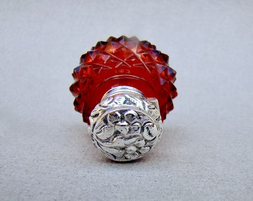 fig 2. EXQUISITE VICTORIAN SILVER MOUNTED CRANBERRY GLASS VINAIGRETTE, CIRCA 1890