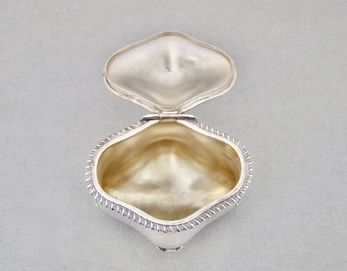 fig 2. UNUSUAL EDWARDIAN SILVER TEA CADDY BY MARPLES & CO, BIRMINGHAM 1902