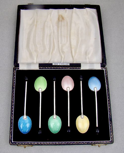 fig 1. CASED SET OF 6 MID-CENTURY SILVER & GUILLOCHE ENAMEL BEAN KNOP COFFEE SPOONS BY HENRY CLIFFORD DAVIS, BIRMINGHAM 1957
