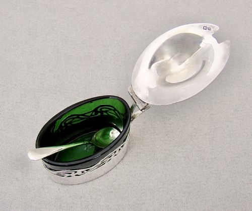 fig 3. EXQUISITE ART NOUVEAU SILVER SMALL MUSTARD POT BY WILLIAM HENRY SPARROW, BIRMINGHAM 1905