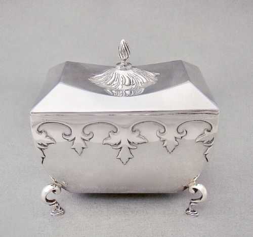 FABULOUS GEORGE V SILVER TEA CADDY BY WALKER HALL SHEFFIELD 1924 - ADDITIONAL PHOTO 1