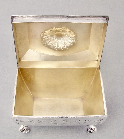 FABULOUS GEORGE V SILVER TEA CADDY BY WALKER HALL SHEFFIELD 1924 - ADDITIONAL PHOTO 4