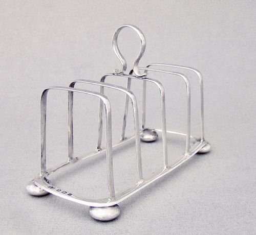Elegant Edwardian Silver Toast Rack by Joseph Gloster, Birmingham 1908