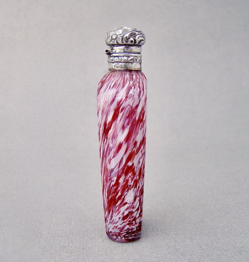 RARE 19TH C FRENCH SILVER CLICHY GLASS SCENT BOTTLE CIRCA 1870 - ADDITIONAL PHOTO 1