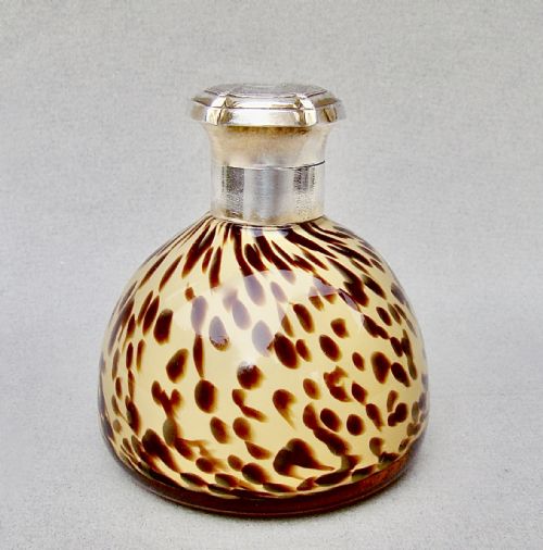 fig 2. ART DECO SILVER GILT TORTOISESHELL GLASS SCENT BOTTLE BY RICHARD COMYNS, LONDON 1933