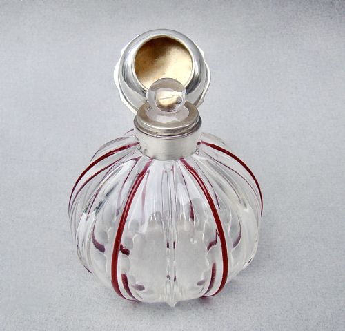 ART DECO SILVER TRAILED GLASS SCENT BOTTLE BY THE ADIE BROTHERS BIRMINGHAM 1923 - ADDITIONAL PHOTO 2