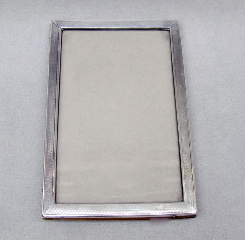 fig 1. ELEGANT ART DECO SILVER PHOTO FRAME BY W. G. SOTHERS LTD, BIRMINGHAM, 1925