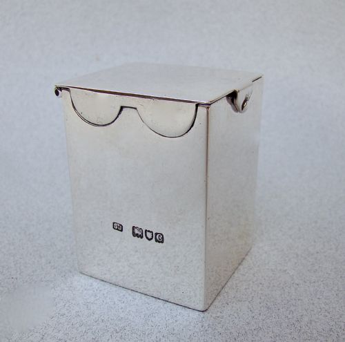 fig 1. FABULOUS VICTORIAN SILVER MINIATURE PATIENCE CARD BOX BY SAMUEL JACOB, LONDON 1898
