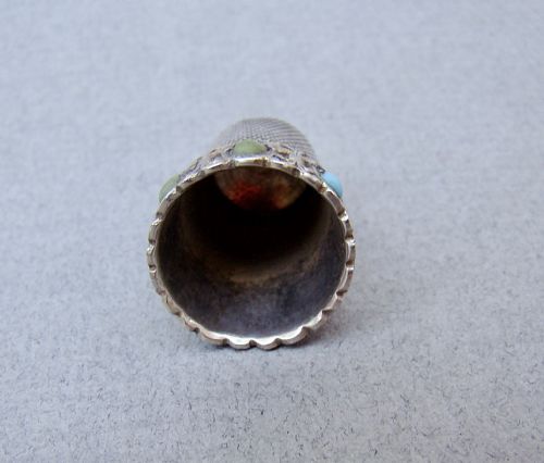 EXQUISITE 19TH C FRENCH SILVER STONE SET THIMBLE IN ORMULU CHATELAINE CASE - ADDITIONAL PHOTO 5