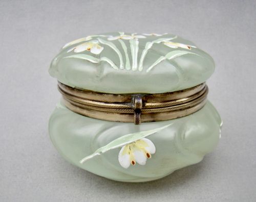 fig 1. ART NOUVEAU FRENCH ENAMELLED GLASS TRINKET BOX, CIRCA 1900
