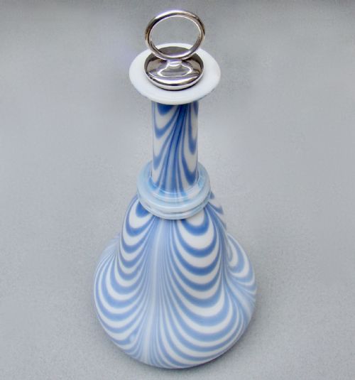 RARE AND FABULOUS VICTORIAN NAILSEA GLASS AND OLD SHEFFIELD PLATE WINE CARAFE CIRCA 1840 - ADDITIONAL PHOTO 1
