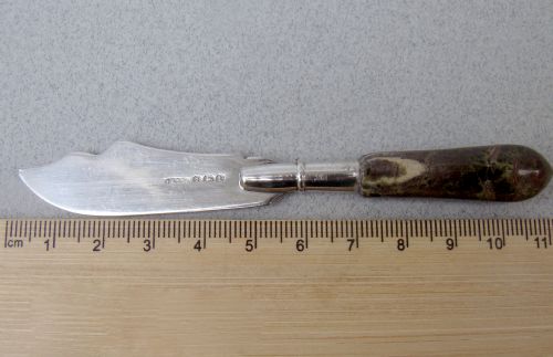 GEORGE V SILVER AGATE MINIATURE BUTTER KNIFE BY VALE ST JOHN BIRMINGHAM 1918 - ADDITIONAL PHOTO 3