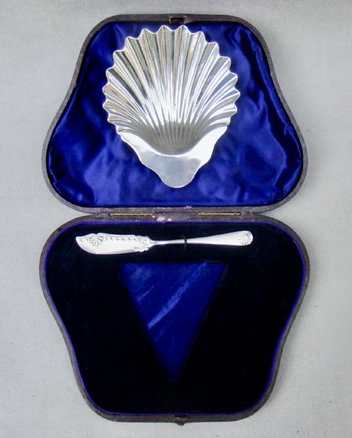 CASED EDWARDIAN SILVER BUTTER DISH BY THE GOLDSMITHS SILVERSMITHS LONDON 1907 - ADDITIONAL PHOTO 1