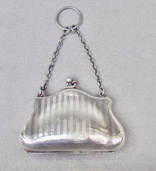 DELIGHTFUL GEORGE V SILVER COCKTAIL PURSE BY THE BOOTS COMPANY BIRMINGHAM 1918 - ADDITIONAL PHOTO 1