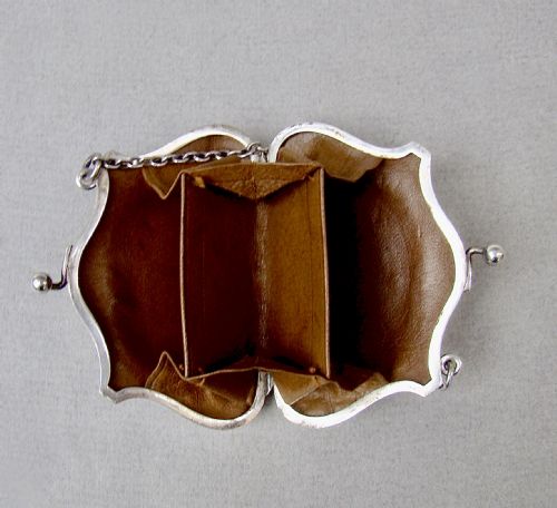 DELIGHTFUL GEORGE V SILVER COCKTAIL PURSE BY THE BOOTS COMPANY BIRMINGHAM 1918 - ADDITIONAL PHOTO 4
