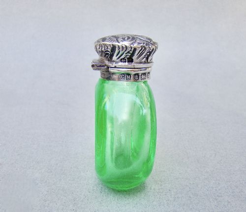 fig 1. UNUSUAL VICTORIAN SILVER MOUNTED URANIUM GLASS SCENT BOTTLE BY CHARLES MAY, BIRMINGHAM 1900