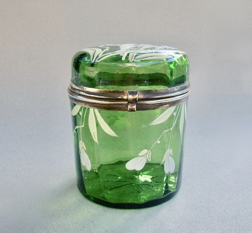 fig 2. EXQUISITE ART NOUVEAU FRENCH MARY GREGORY DRESSING TABLE JAR , CIRCA 1890