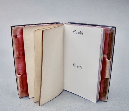 19TH C FRENCH SILVER INLAID TORTOISESHELL AIDE MEMOIRE CIRCA 1880 - ADDITIONAL PHOTO 4