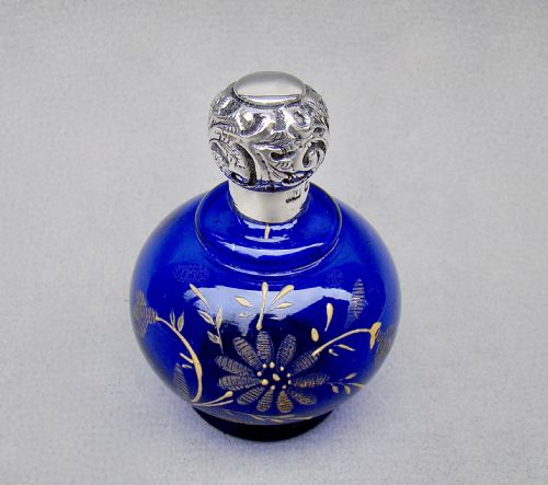 fig 1. EDWARDIAN SILVER LIDDED BRISTOL BLUE ENAMELLED GLASS SCENT BOTTLE BY CHARLES MAY, BIRMINGHAM 1907