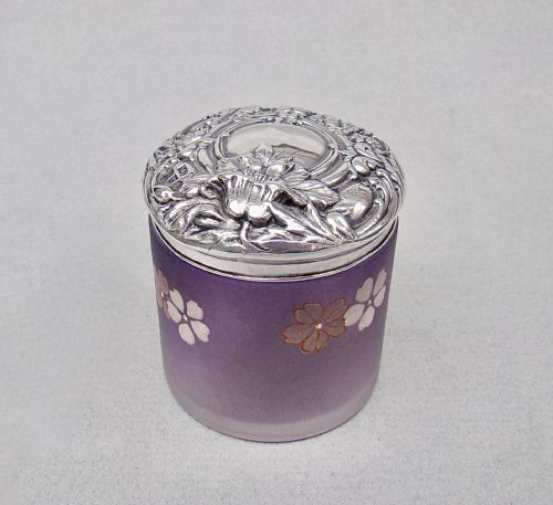 EXQUISITE ART NOUVEAU SILVER LIDDED FROSTED GLASS DRESSING TABLE JAR CHESTER 1907