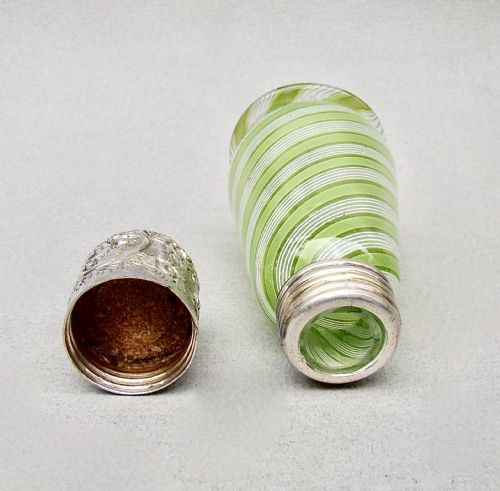 fig 3. BEAUTIFUL VICTORIAN SILVER & NAILSEA TYPE GLASS SCENT BOTTLE BY CHARLES BOYTON, LONDON 1897