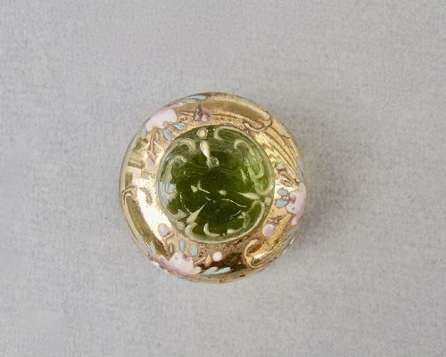 fig 2. DELIGHTFUL VICTORIAN ENAMELLED GLASS SMALL SIZE TRINKET BOX, CIRCA 1890