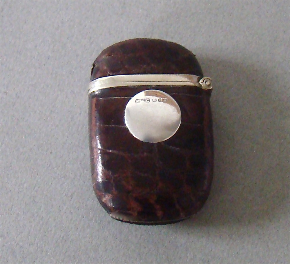 VICTORIAN SILVER MOUNTED CROCODILE SKIN VESTA CASE, BIRMINGHAM 1897