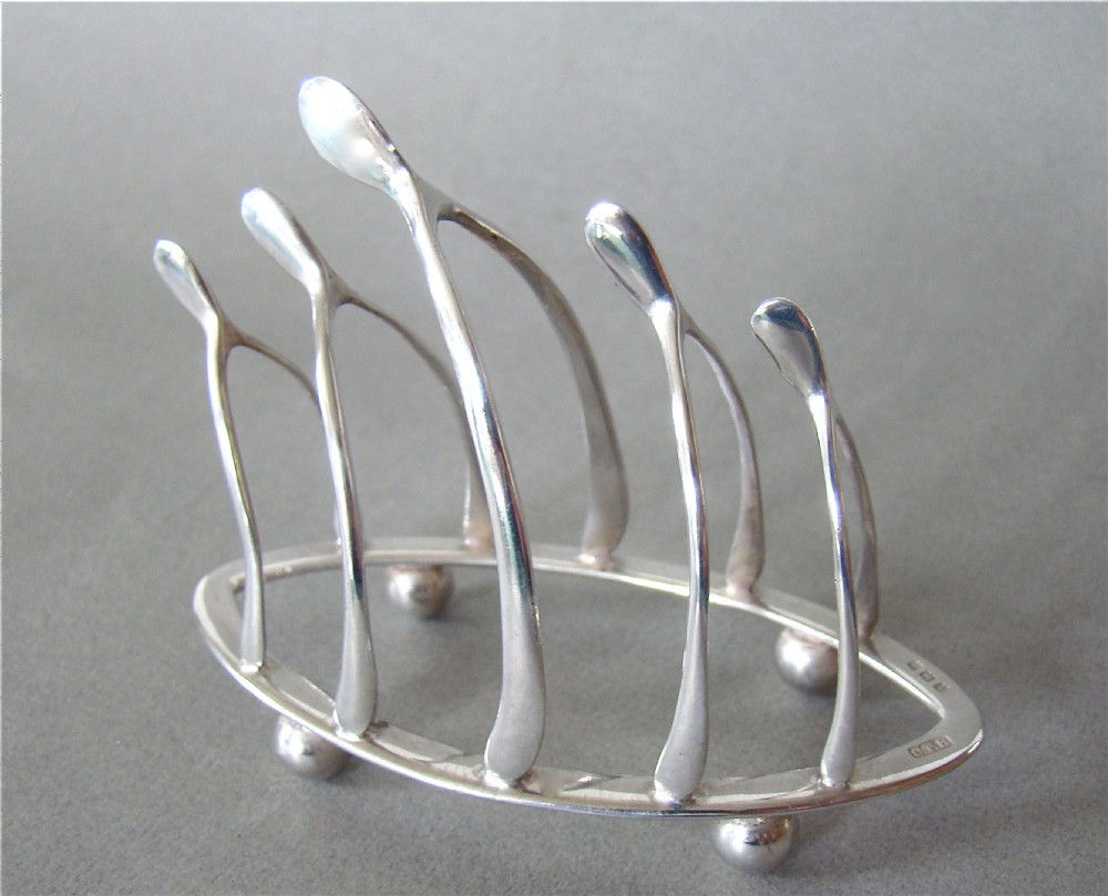 ART DECO SILVER WISHBONE TOAST RACK BY C. T. BURROWS & SONS, BIRMINGHAM 1926