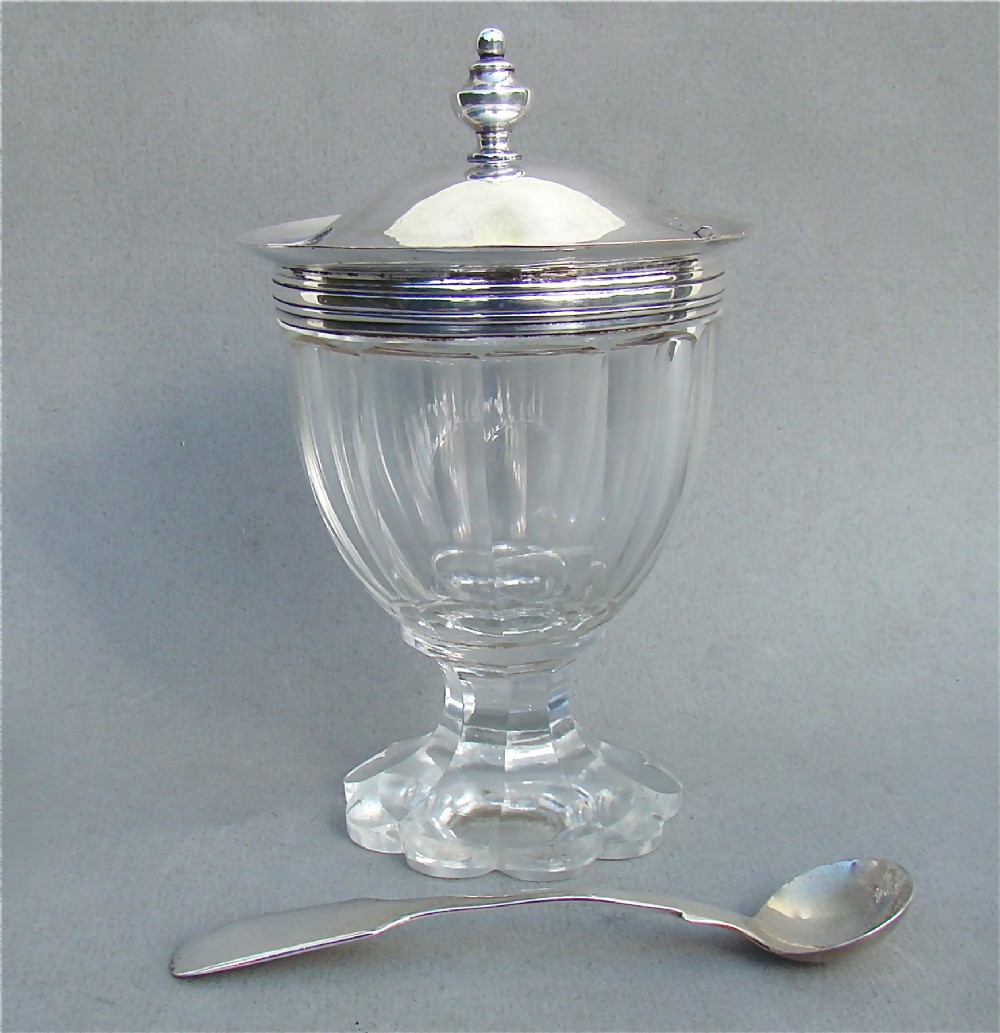 REGENCY OLD SHEFFIELD PLATE & SLICED-CUT GLASS MUSTARD POT, CIRCA 1820