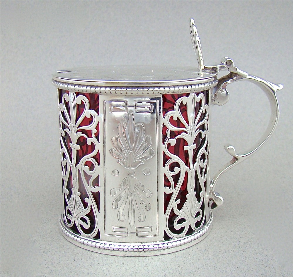 MID-VICTORIAN PIERCED SILVER MUSTARD POT, LONDON 1875