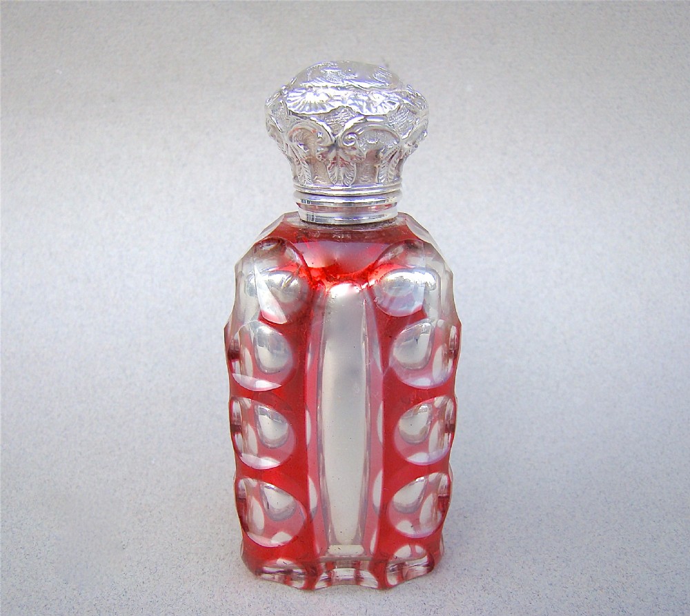 RARE VICTORIAN BOHEMIAN CRANBERRY GLASS & MERCURY GLASS SCENT BOTTLE, CIRCA 1870 View II