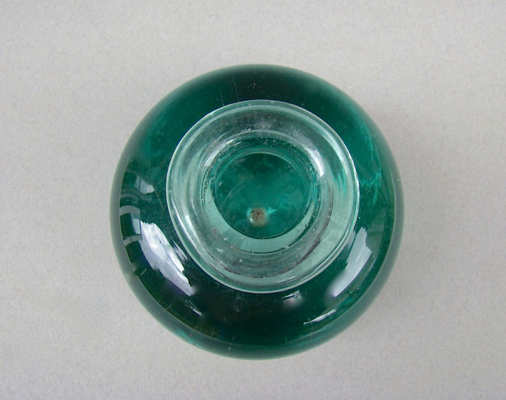 VICTORIAN GREEN GLASS DUMP INKWELL, CIRCA 1890 View V
